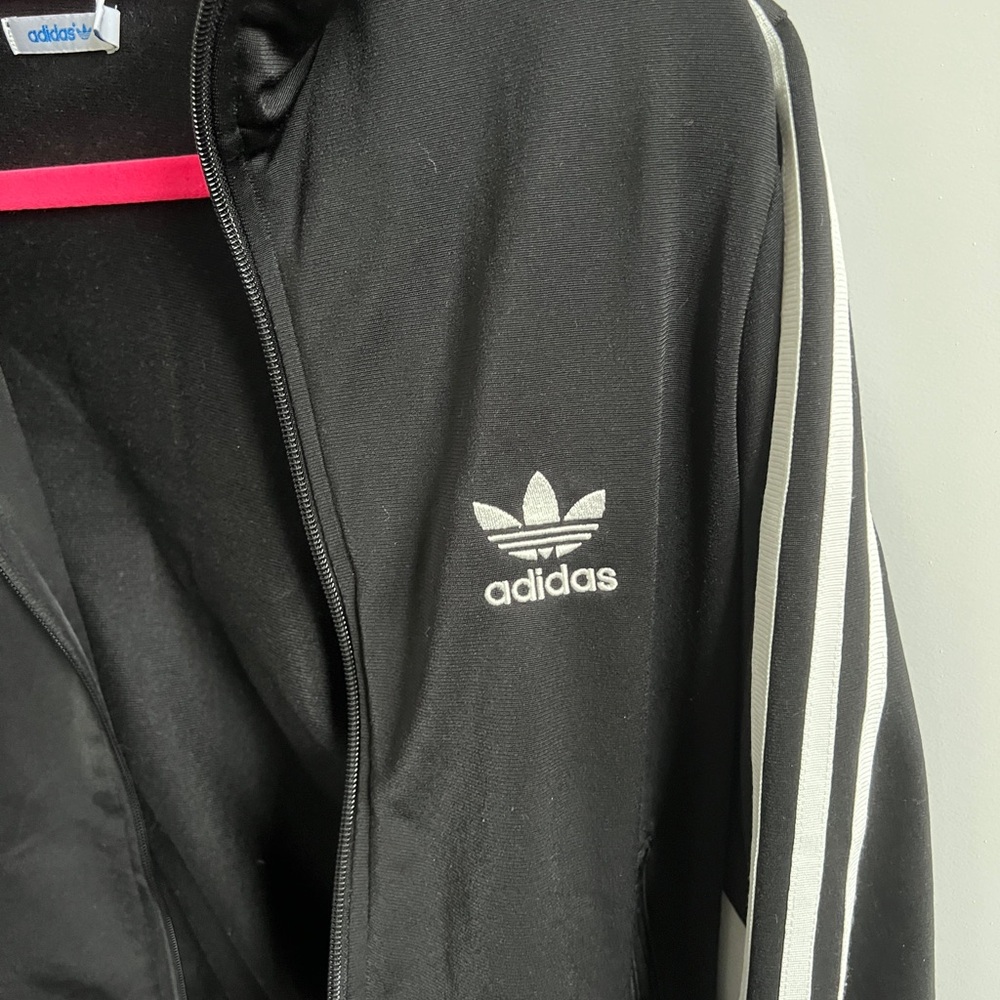 Adidas classic jacket - Picture 2 of 4